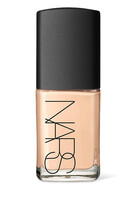 Sheer Glow Foundation